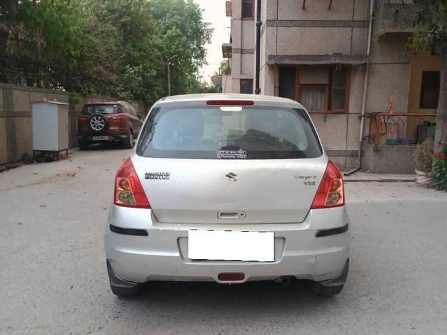 https://images10.gaadi.com/usedcar_image/4498346/original/processed_85d2533e-2b34-4a3c-9d52-4783fbe2ff8e.jpg?imwidth=6402