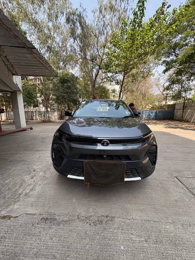 https://images10.gaadi.com/usedcar_image/4498405/original/41027660-1112-4448-9268-bea3ed9cd937.jpg?imwidth=6400