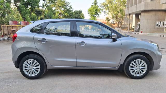 https://images10.gaadi.com/usedcar_image/4498441/original/8ce183d8e7d87e631efaa958981978b0.jpg?imwidth=6401