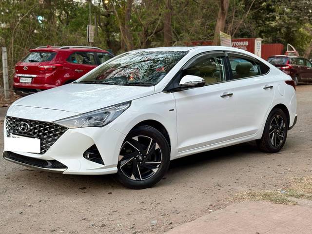 https://images10.gaadi.com/usedcar_image/4498522/original/processed_47c805c5d8dcd94a2a36733b37b86eda.jpg?imwidth=6401