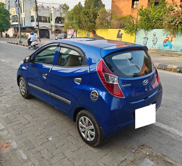https://images10.gaadi.com/usedcar_image/4498527/original/processed_2b6a0740a4abaa74b259b7708dbec68f.jpg?imwidth=6402