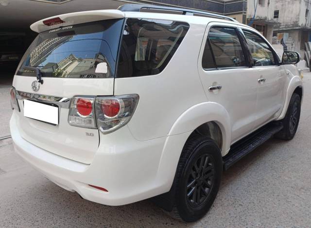 https://images10.gaadi.com/usedcar_image/4498864/original/processed_057786b2d51fec4c5ac6bb16cf85bd91.jpg?imwidth=6402