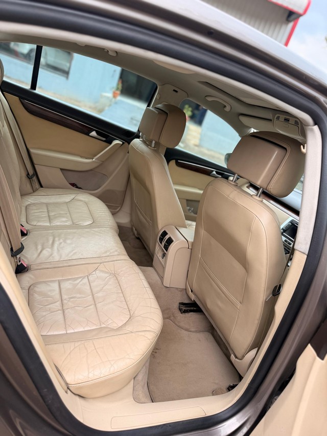 Second-hand 2011 Volkswagen Passat Diesel Comfortline AT for sale in Aurangabad-2