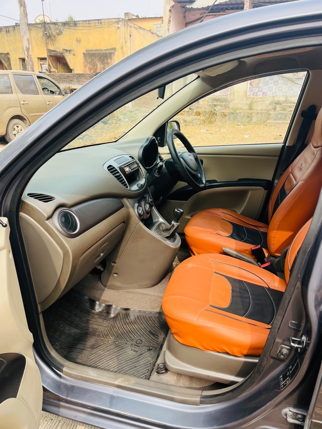 Hyundai i10 Magna 1.1L Second-hand 2013 Hyundai i10 Magna 1.1L for sale in Aurangabad-6