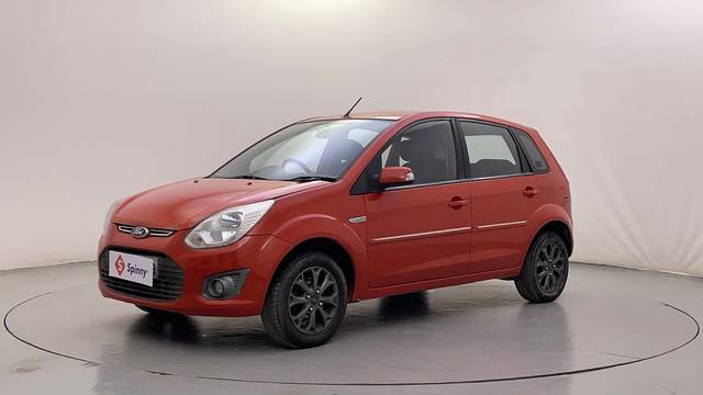 https://images10.gaadi.com/usedcar_image/4499101/original/f1adbb62249034fc254ea5893ce3bf8f.JPG?imwidth=6400
