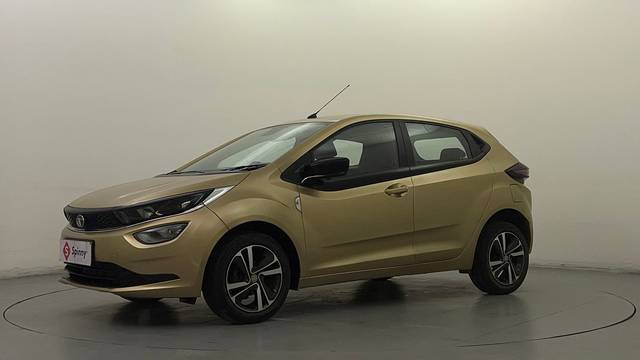 https://images10.gaadi.com/usedcar_image/4499706/original/471a506cc1ad2ad72c473c0f3ffafb05.JPG?imwidth=6400