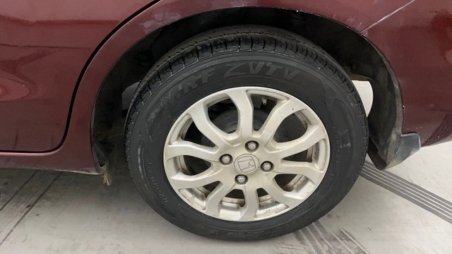 Second-hand 2013 Honda Amaze VX i-VTEC for sale in Hyderabad-19