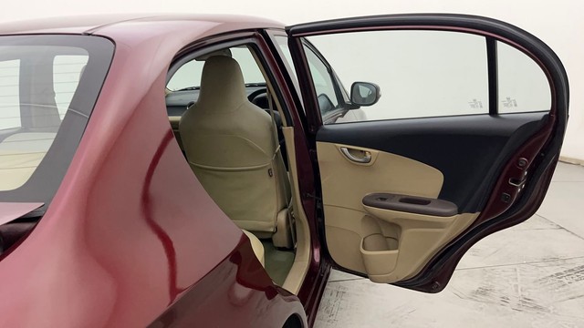 Second-hand 2013 Honda Amaze VX i-VTEC for sale in Hyderabad-23