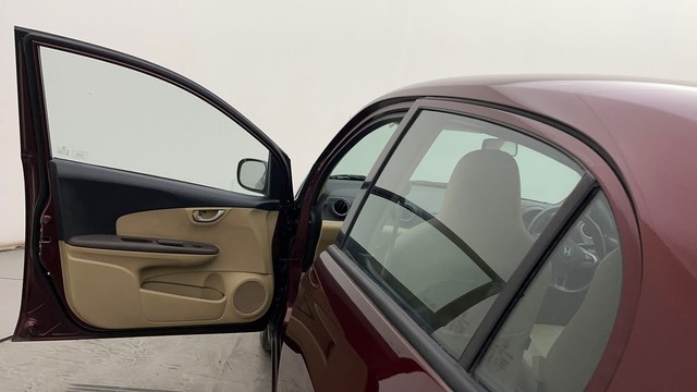 Second-hand 2013 Honda Amaze VX i-VTEC for sale in Hyderabad-35