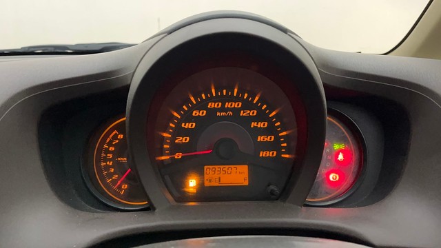 Second-hand 2013 Honda Amaze VX i-VTEC for sale in Hyderabad-13