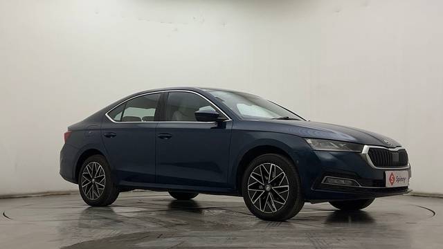 https://images10.gaadi.com/usedcar_image/4500069/original/fc0e32f0611b2061cc3d3d4cc2990cb7.JPG?imwidth=6400