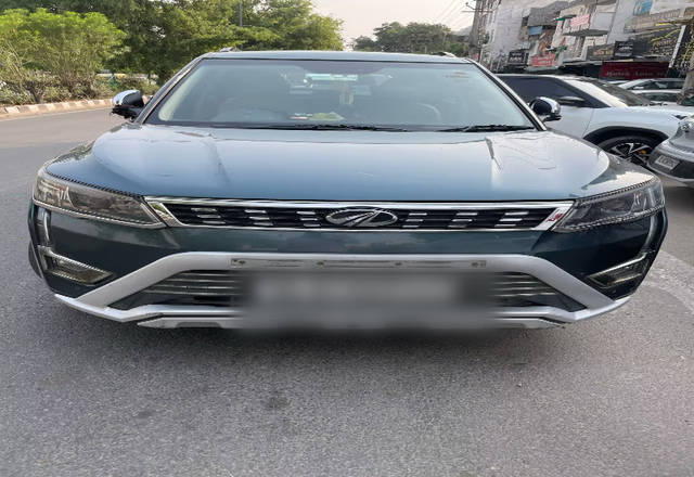 https://images10.gaadi.com/usedcar_image/4500202/original/8325701c-7d3d-4070-8a62-2b5e5b9051be.?imwidth=6401
