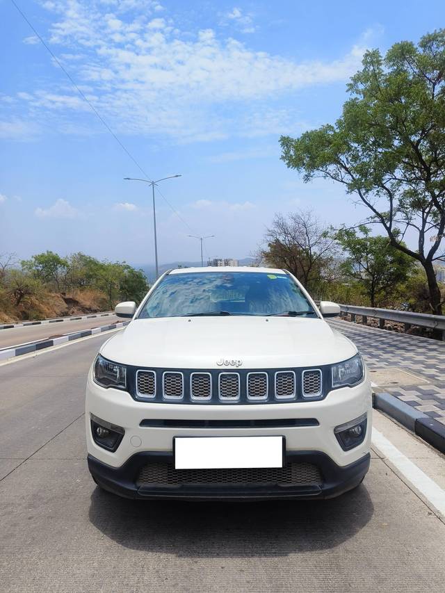 https://images10.gaadi.com/usedcar_image/4500592/original/processed_5b532b85a257ebd60f225bbb5173d0f3.jpg?imwidth=6400