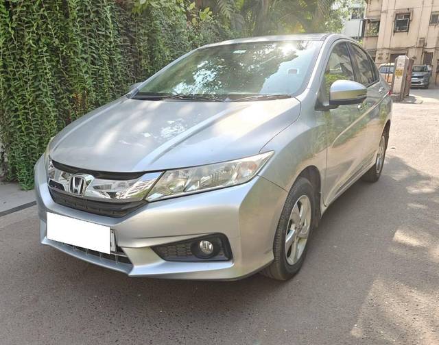 https://images10.gaadi.com/usedcar_image/4500727/original/processed_c4c0c5456027dee527a12b9232dafece.jpeg?imwidth=6402