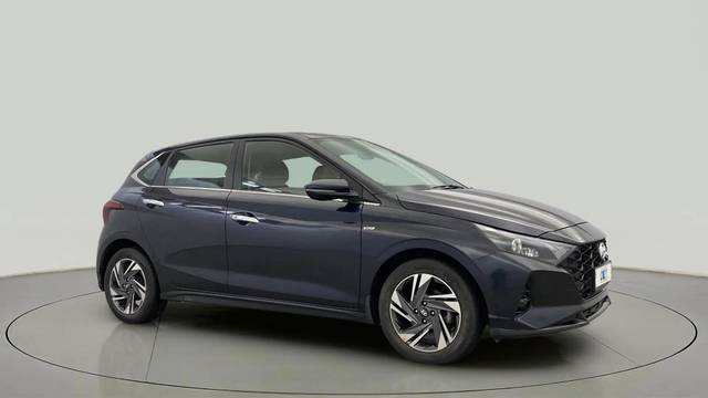 https://images10.gaadi.com/usedcar_image/4500785/original/ce10c6da449baa039088b08ce07b62b3.jpg?imwidth=6400