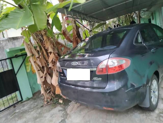 https://images10.gaadi.com/usedcar_image/4500980/original/processed_56faf3ab-8470-4c60-9b85-70049bc70cec.jpg?imwidth=6402