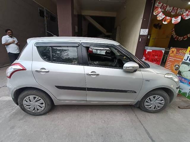 https://images10.gaadi.com/usedcar_image/4501170/original/processed_d38e5f5e-788b-4693-98f9-962f530dc667.jpg?imwidth=6402