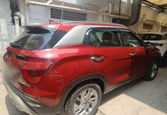 https://images10.gaadi.com/usedcar_image/4501613/original/56f09cc8-5e87-440c-bf11-2c2399a9b654.?imwidth=6402