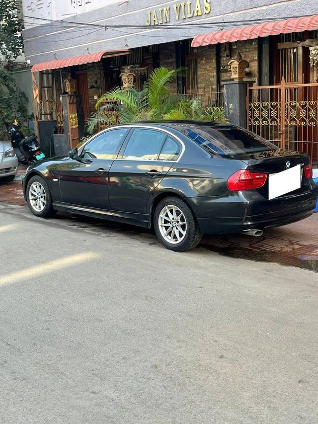https://images10.gaadi.com/usedcar_image/4501995/original/processed_1ba50802-3c97-40ad-a42c-8b26997df2f0.jpg?imwidth=6401