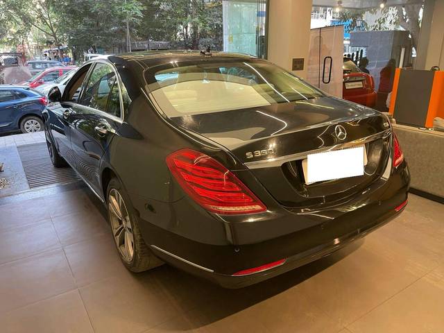 https://images10.gaadi.com/usedcar_image/4502027/original/processed_3b2eaad62fbdb7f95d6a5770a8542851.jpeg?imwidth=6401