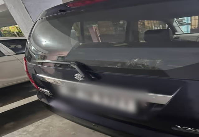 https://images10.gaadi.com/usedcar_image/4502035/original/b0122c00-c4bd-49ce-955e-c746ecee37b2.?imwidth=6402