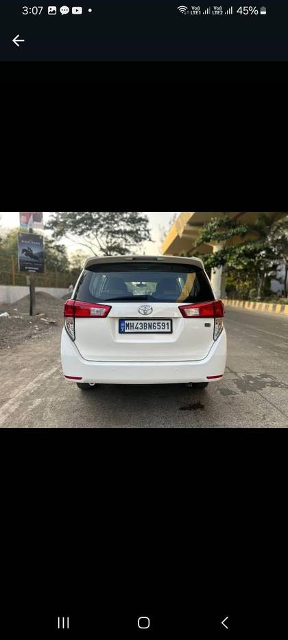 Toyota Innova Crysta 2.4 G Plus MT BSIV