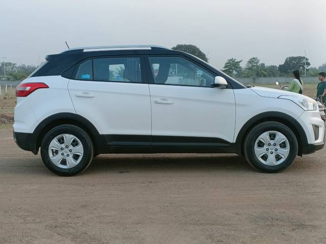 https://images10.gaadi.com/usedcar_image/4502653/original/9e43354b84b9e0c5a7504d59c901f445.jpg?imwidth=6401