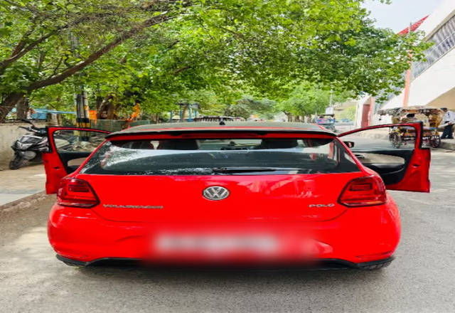 https://images10.gaadi.com/usedcar_image/4502785/original/0fd3b953-079a-4fec-8973-b67d804cf645.?imwidth=6401