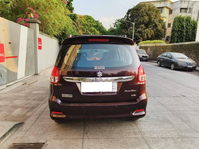 https://images10.gaadi.com/usedcar_image/4502798/original/processed_8a909ff01fc464e80ab4567f48657fc8.jpeg?imwidth=6402