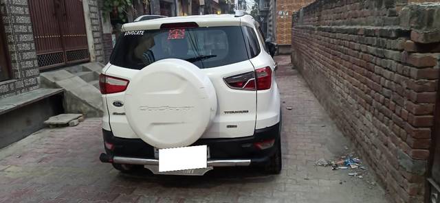 https://images10.gaadi.com/usedcar_image/4502918/original/processed_5d211855-13c0-4cda-97cf-a7a5f203fed8.jpg?imwidth=6401