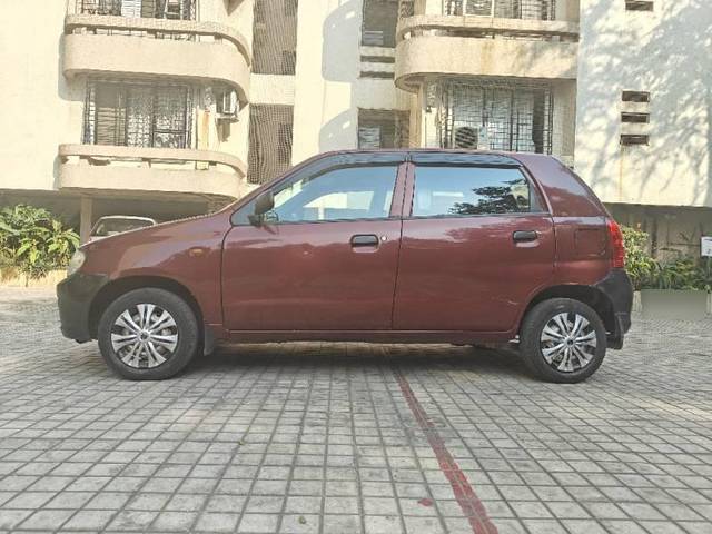 https://images10.gaadi.com/usedcar_image/4503147/original/processed_54fcbae6-2c14-4619-918d-620db618a3f6.jpg?imwidth=6402