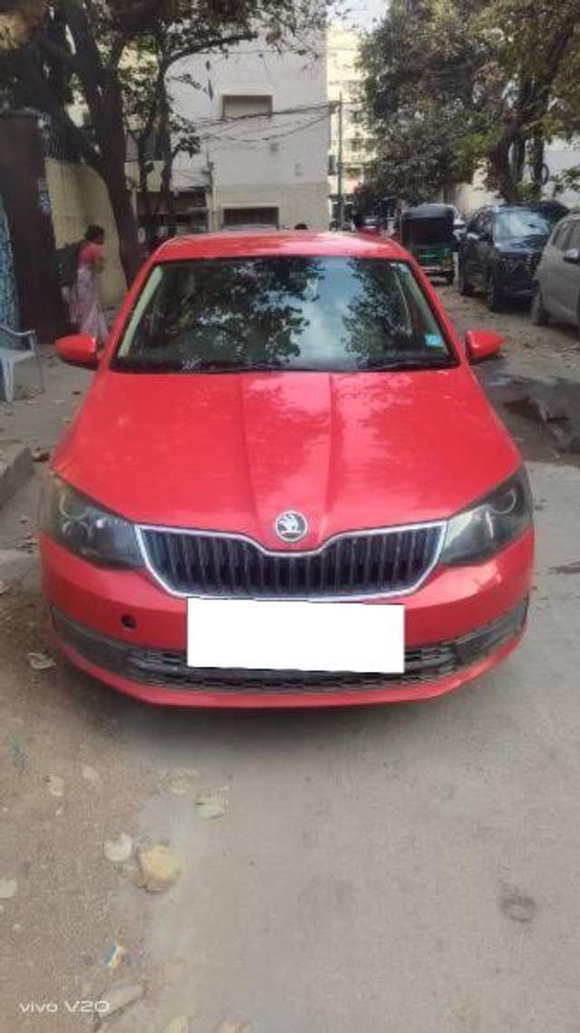 https://images10.gaadi.com/usedcar_image/4503308/original/processed_abfdfe98-7f07-4451-8383-881e3dfe0d05.jpg?imwidth=6400