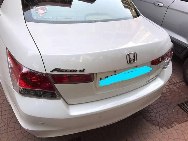 https://images10.gaadi.com/usedcar_image/4503475/original/processed_77c8175f-f0fc-4b6d-b29d-d040496cfcfe.jpg?imwidth=6402