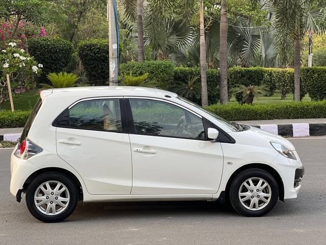 https://images10.gaadi.com/usedcar_image/4503860/original/196f60d99e80627a6598bf5896582588.jpg?imwidth=6401