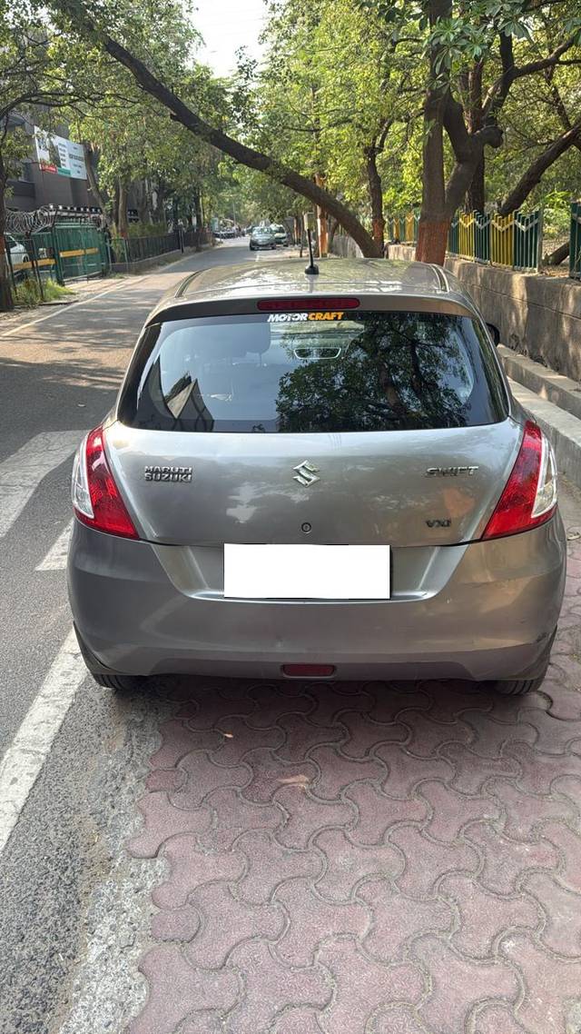 https://images10.gaadi.com/usedcar_image/4504063/original/processed_b151bd26-62eb-4d66-9221-8f4de52ac80e.jpg?imwidth=6400