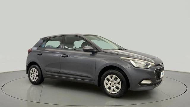 https://images10.gaadi.com/usedcar_image/4504165/original/a857c167d89430f1c0ed2849fb8e29bc.jpg?imwidth=6400