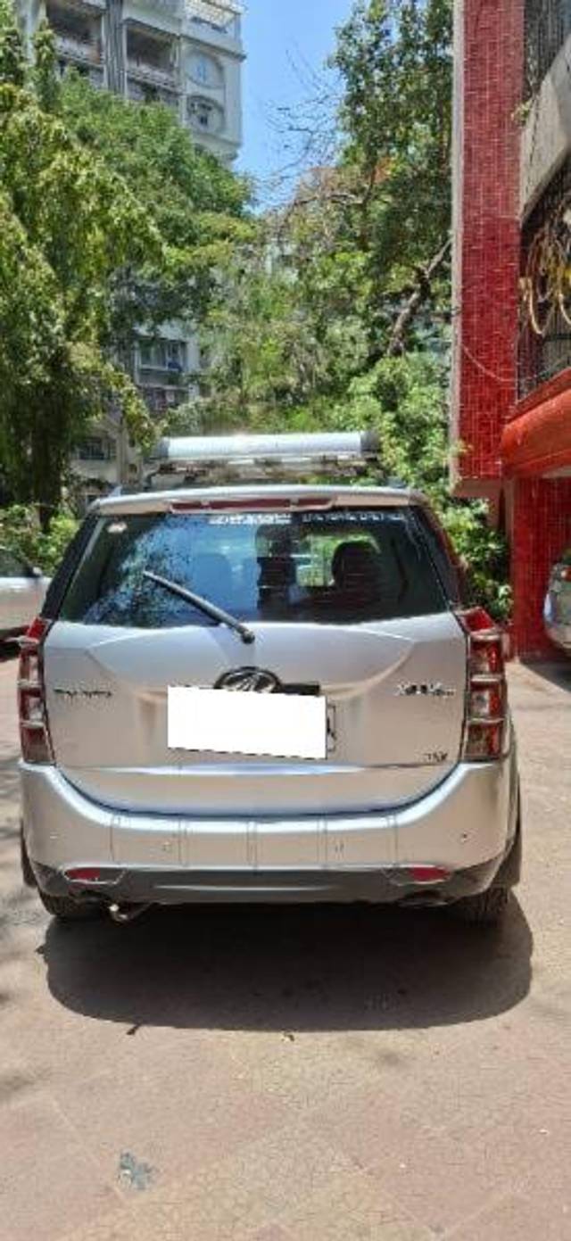 https://images10.gaadi.com/usedcar_image/4504211/original/processed_5d39efc5-0c8c-4731-8108-4f98f1fb4667.jpg?imwidth=6401