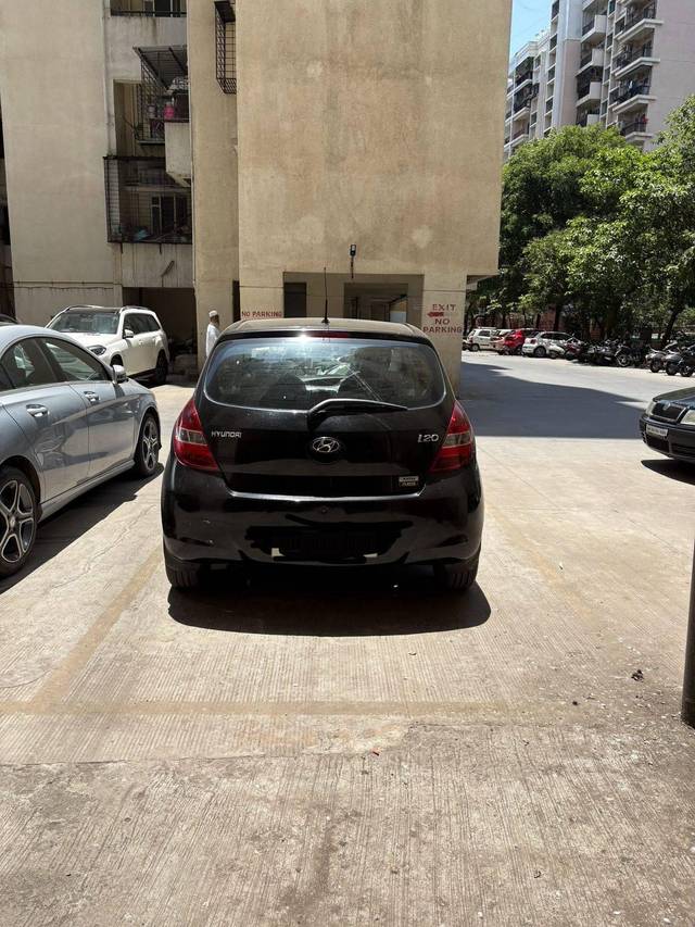 https://images10.gaadi.com/usedcar_image/4504286/original/processed_7d847f4b-149c-4d5a-9489-65dcf3343048.jpg?imwidth=6401