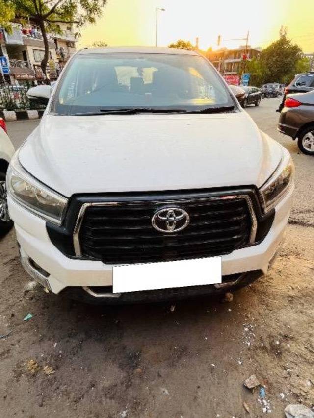 https://images10.gaadi.com/usedcar_image/4504484/original/processed_c6857703-7df1-4afe-bee8-dba38d13d310.jpeg?imwidth=6400
