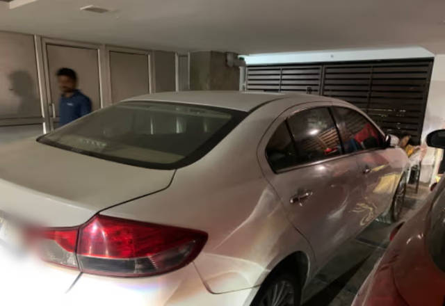 https://images10.gaadi.com/usedcar_image/4504495/original/01dc01f6-7ee8-44d1-a8b8-edac987c1b4a.?imwidth=6402