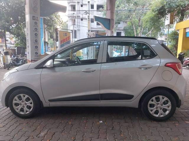 https://images10.gaadi.com/usedcar_image/4504615/original/processed_0709004e-b2ec-43fc-93f5-77cb6e98c849.jpg?imwidth=6401