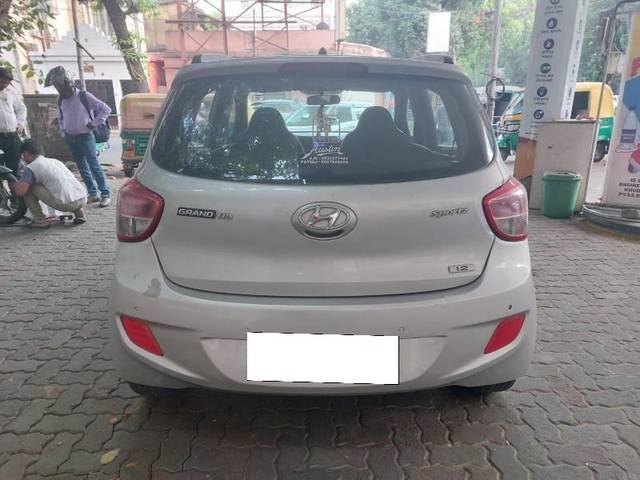 https://images10.gaadi.com/usedcar_image/4504615/original/processed_b7fdf6d9-5efc-4089-b579-44eabd273976.jpg?imwidth=6402