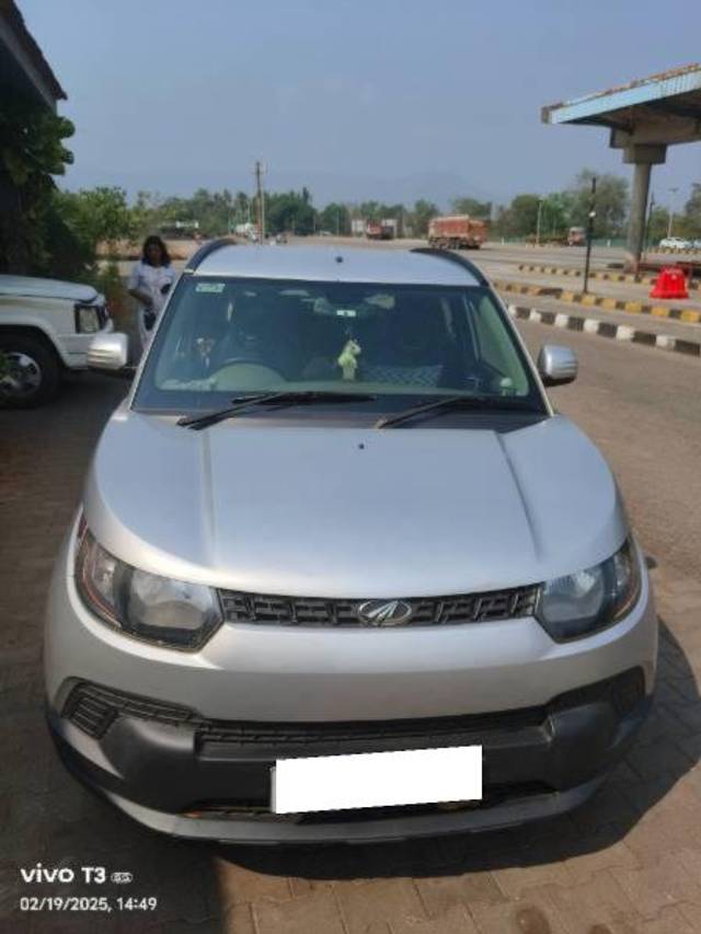 https://images10.gaadi.com/usedcar_image/4504719/original/processed_0522b367-c1fb-4223-9dcd-cf972c692402.jpg?imwidth=6400