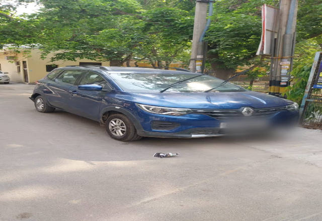 https://images10.gaadi.com/usedcar_image/4504786/original/1617661b-c852-4af5-851f-80aa2322a2d9.?imwidth=6400