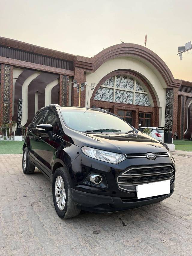 https://images10.gaadi.com/usedcar_image/4504814/original/processed_40e2d392385ef78335f0e6b01bc19bc4.jpg?imwidth=6400