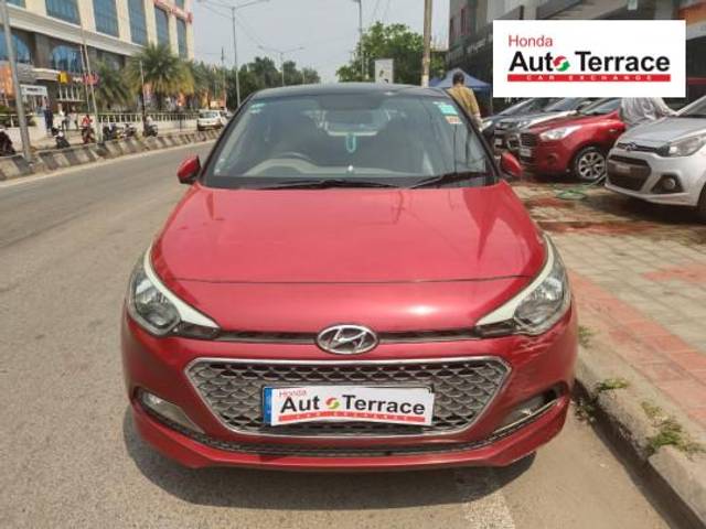 https://images10.gaadi.com/usedcar_image/4505024/original/942c349d22691e2bb256b79caa5ec7b0.jpeg?imwidth=6400