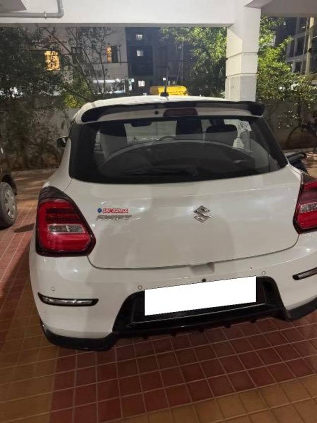 https://images10.gaadi.com/usedcar_image/4505207/original/processed_9659081f-e93f-488b-966b-4012dfc6deef.jpeg?imwidth=6401