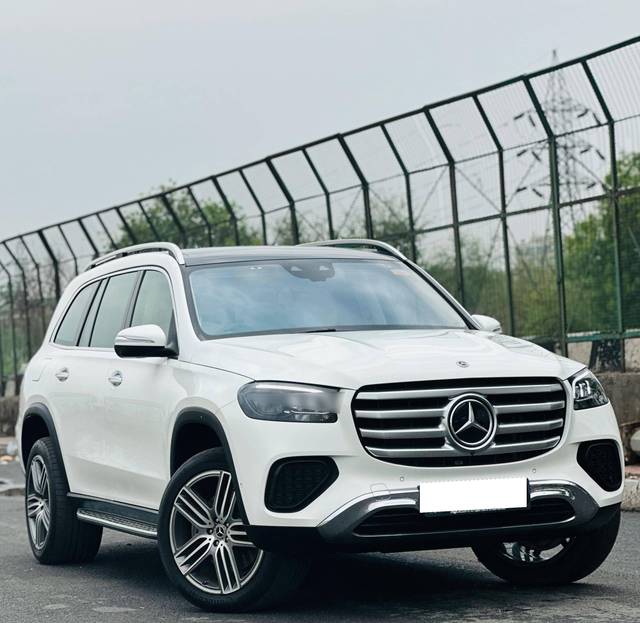 https://images10.gaadi.com/usedcar_image/4505232/original/processed_67614def6ccfe9e5f5ccb4c4c5ffecb8.jpg?imwidth=6400