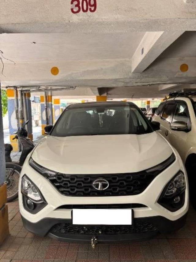 https://images10.gaadi.com/usedcar_image/4505370/original/processed_3c7f08e3-0a2c-4392-9fbc-e4e759d53c78.jpeg?imwidth=6402