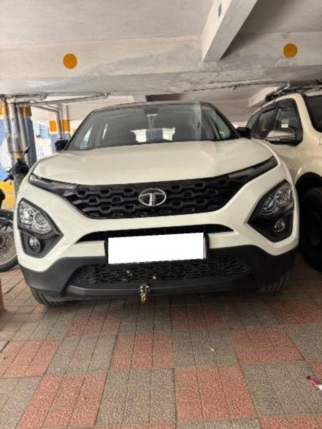 https://images10.gaadi.com/usedcar_image/4505370/original/processed_913e8a52-427c-4f17-8c24-d8114a9a9e2b.jpeg?imwidth=6400